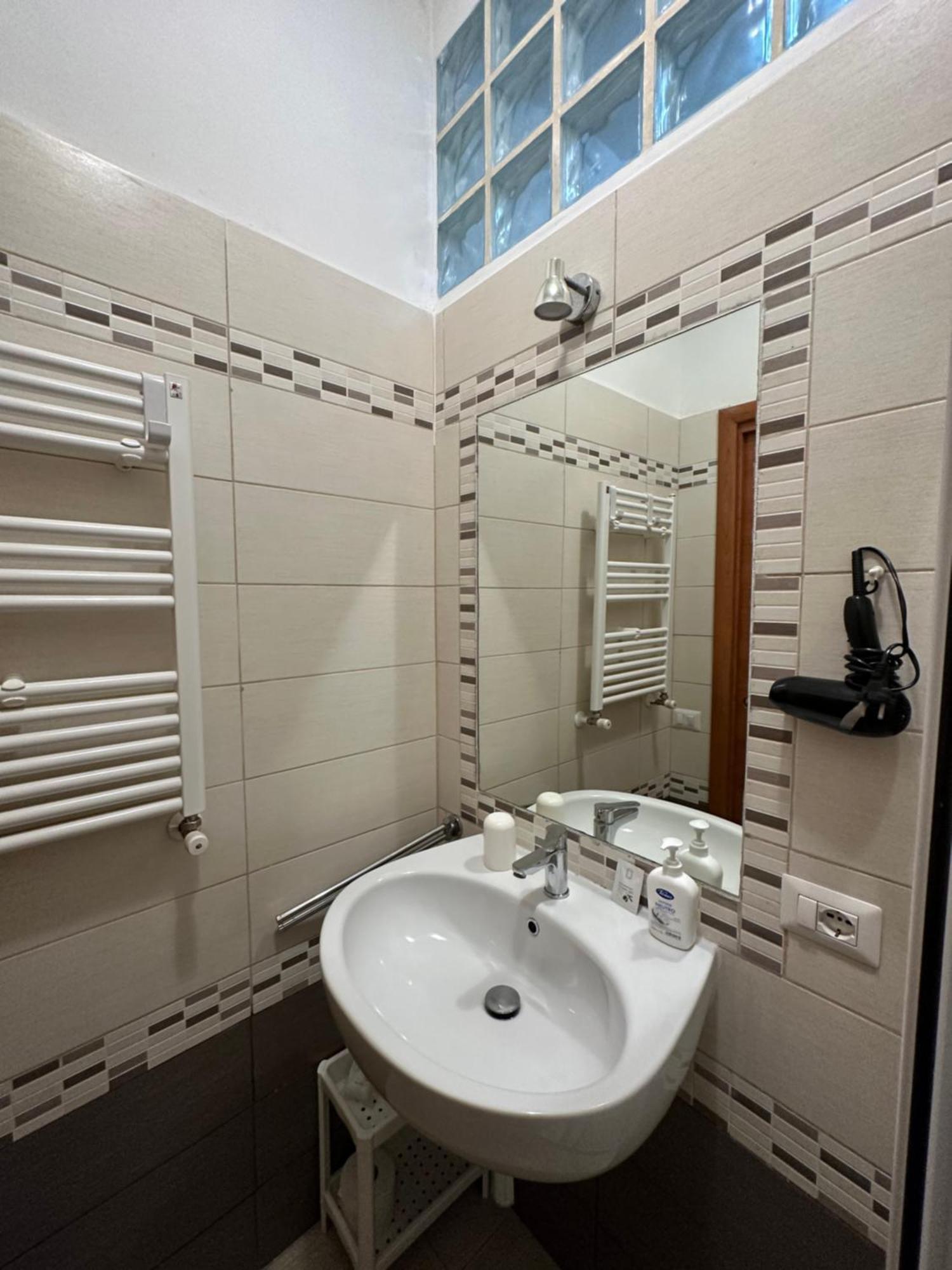 Al Porto Di Roma B&B Lido di Ostia Eksteriør bilde
