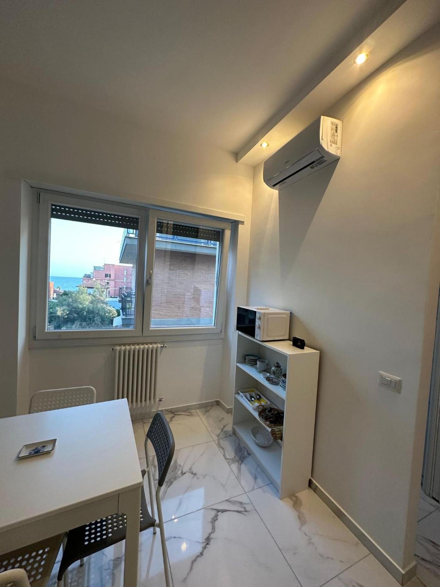 Al Porto Di Roma B&B Lido di Ostia Eksteriør bilde